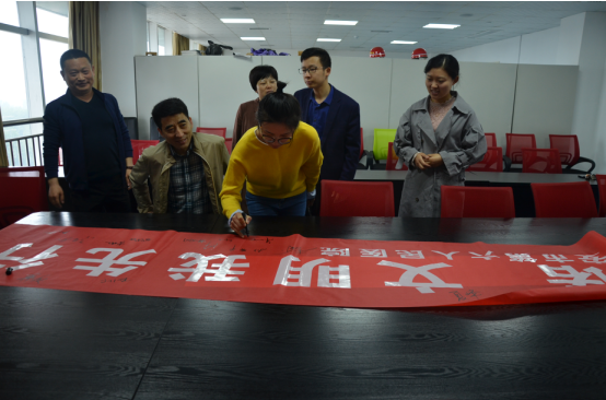 QQ图片20180426093625.png QQ图片20180426093625.png